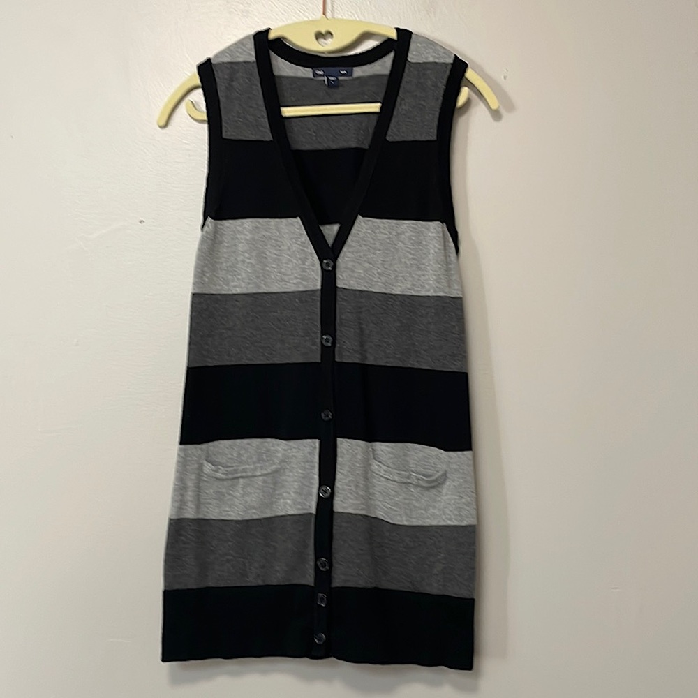 Gap. Nice long grey and black sweater. Size small
